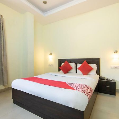 Oyo 345 Hotel Red Mount Aquilla Bangalore Luaran gambar