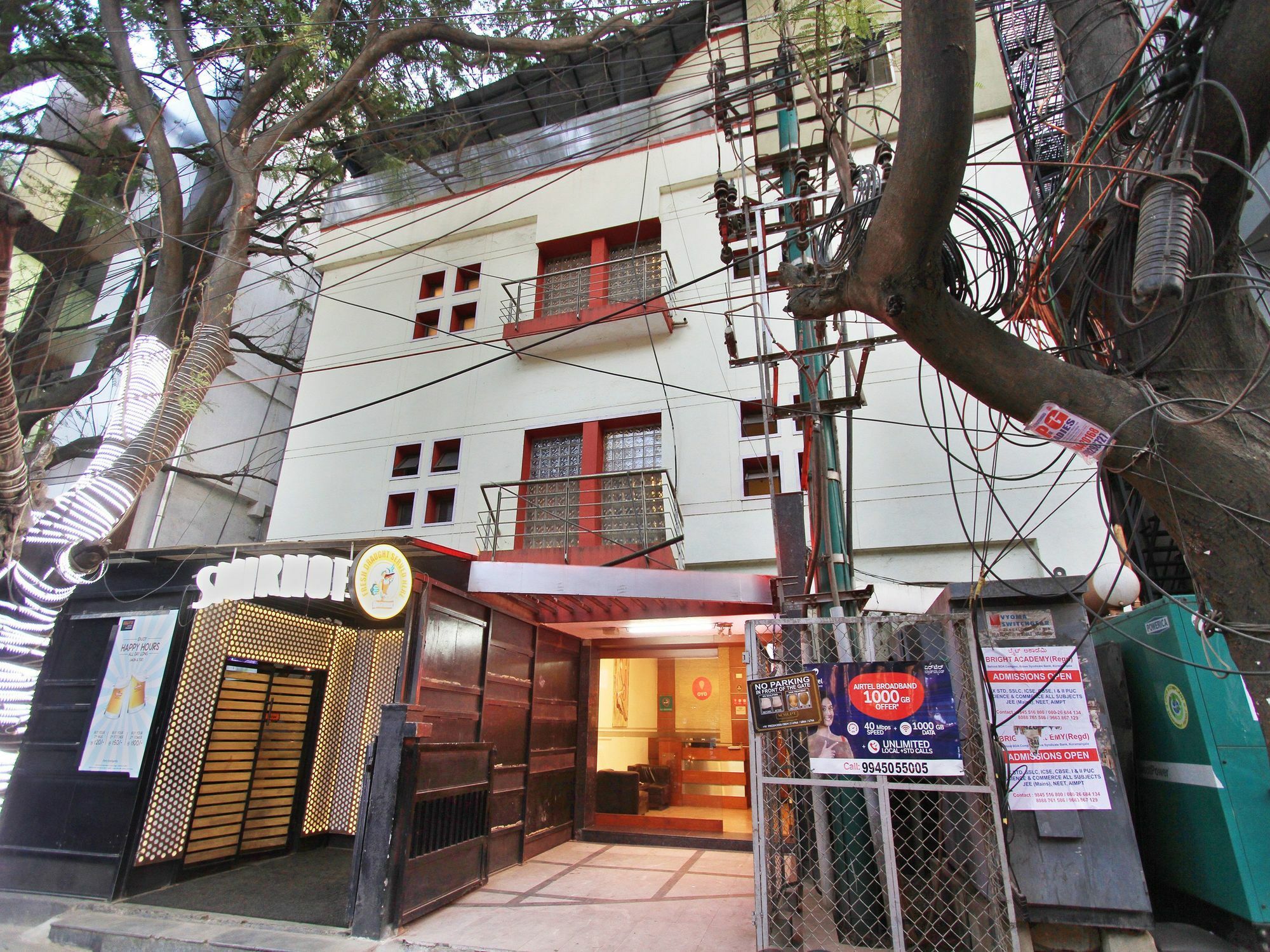 Oyo 345 Hotel Red Mount Aquilla Bangalore Luaran gambar